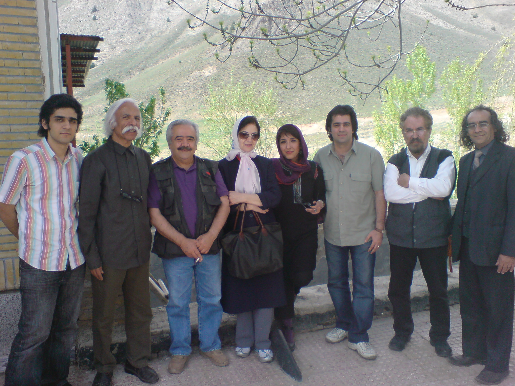 انجمن هنرمندان خودآموخته ایران